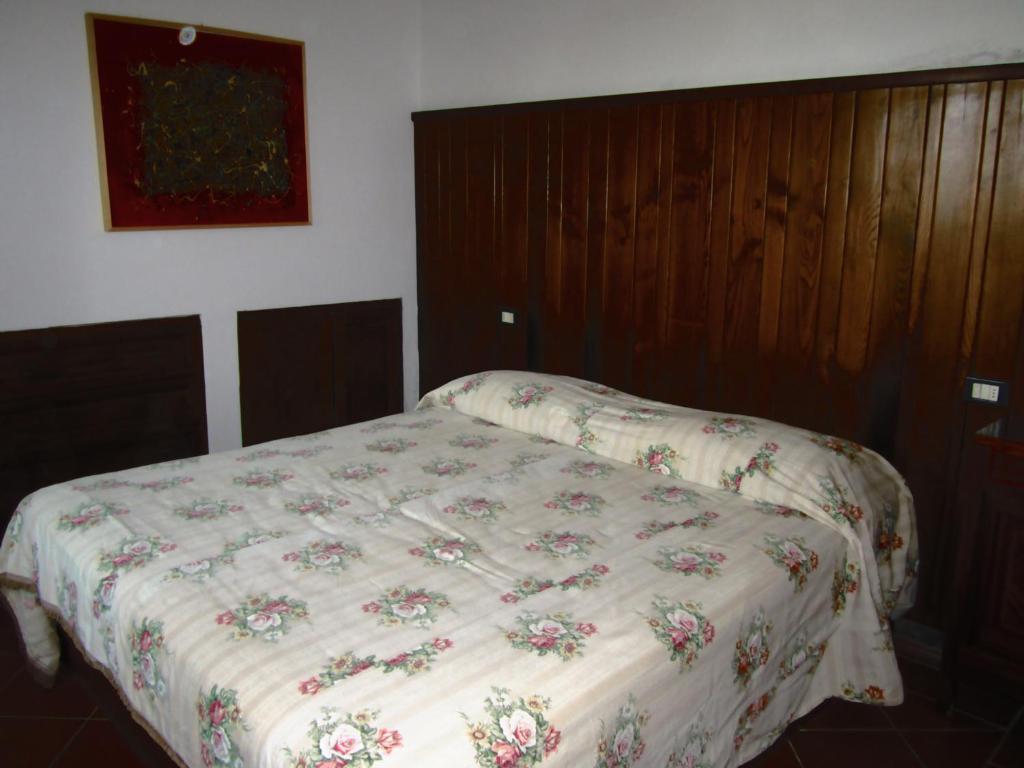 Castello Di Cisterna Aparthotel Gaglietole Ngoại thất bức ảnh